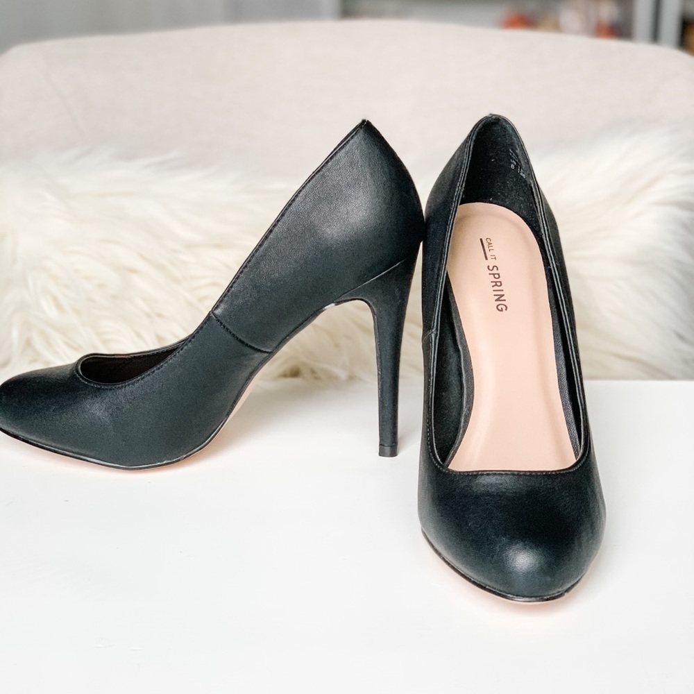 CALL IT SPRING Black Pumps